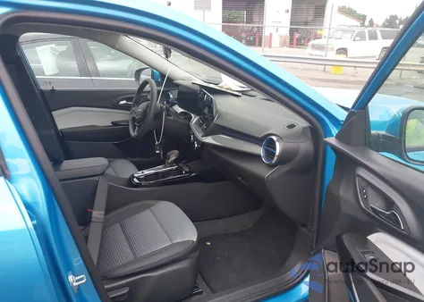 2025 Chevrolet Trax Fwd Lt from USA, damaged, VIN KL77LHEP1SC220837